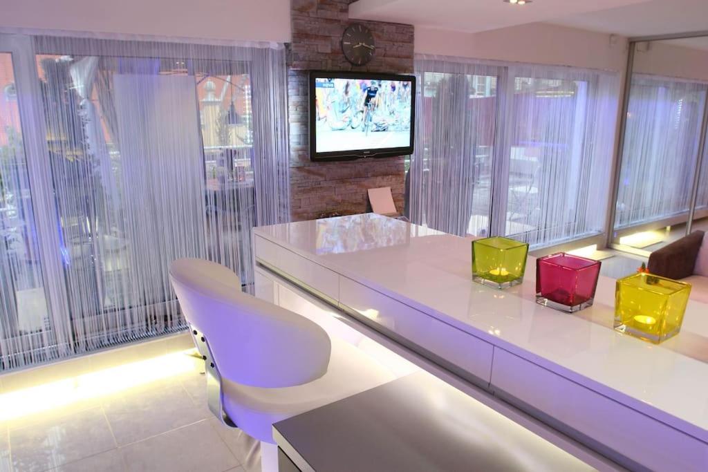 Nice Life - Luxury Apartment In The Old Town. Bratislava Dış mekan fotoğraf