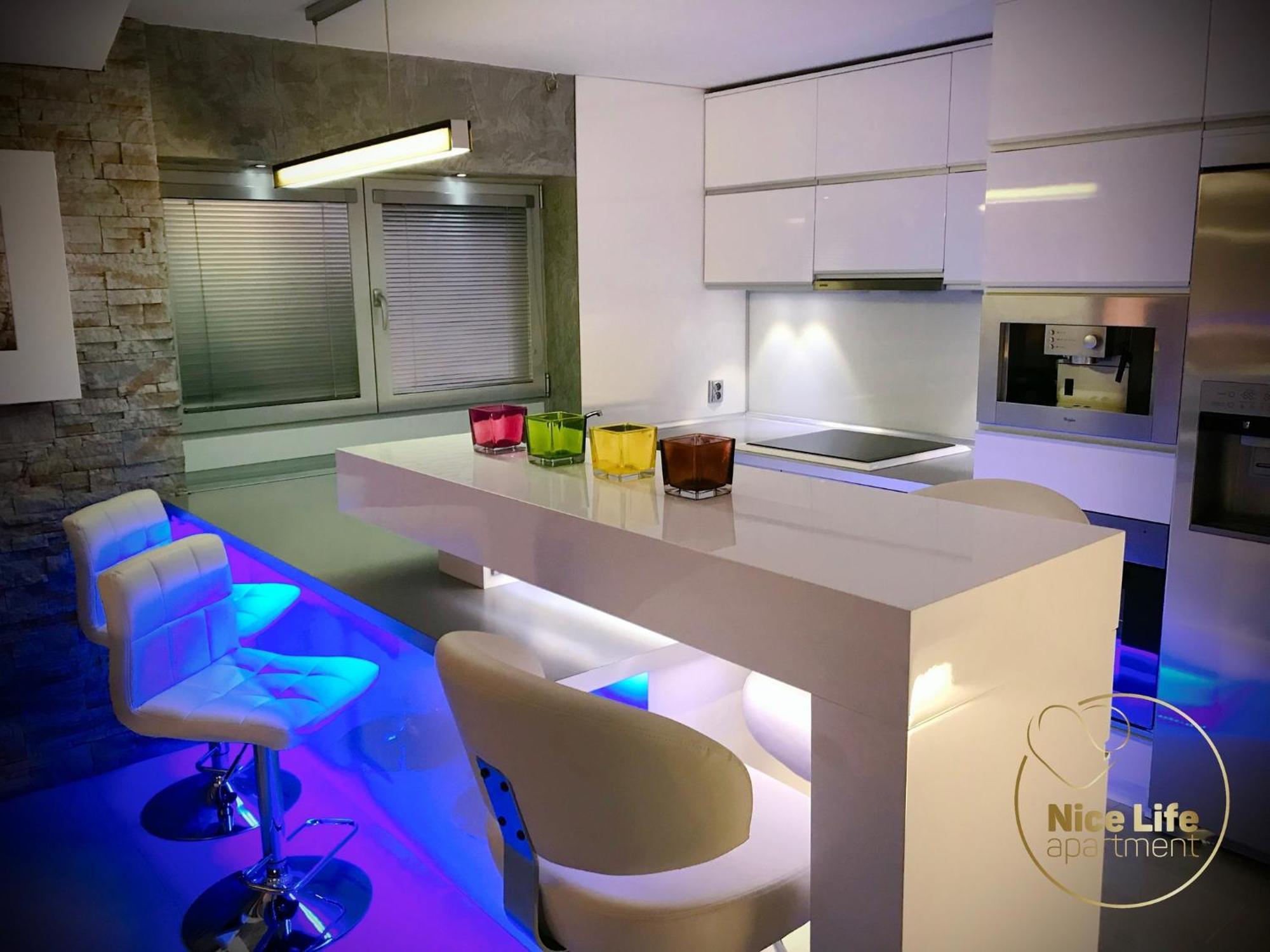 Nice Life - Luxury Apartment In The Old Town. Bratislava Dış mekan fotoğraf