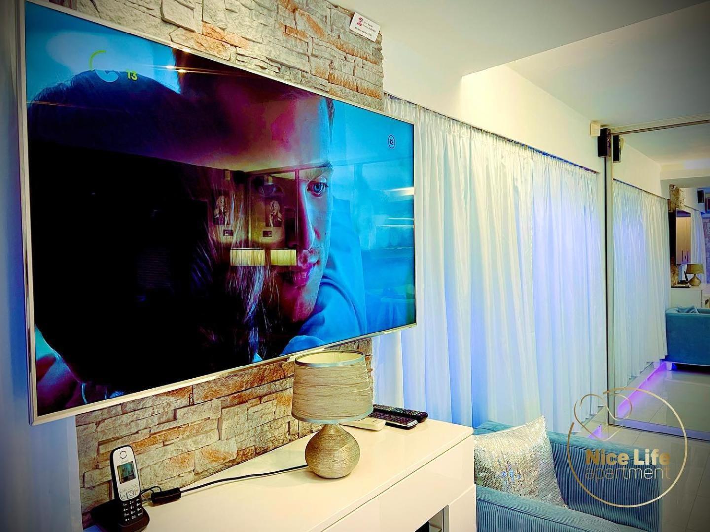 Nice Life - Luxury Apartment In The Old Town. Bratislava Dış mekan fotoğraf