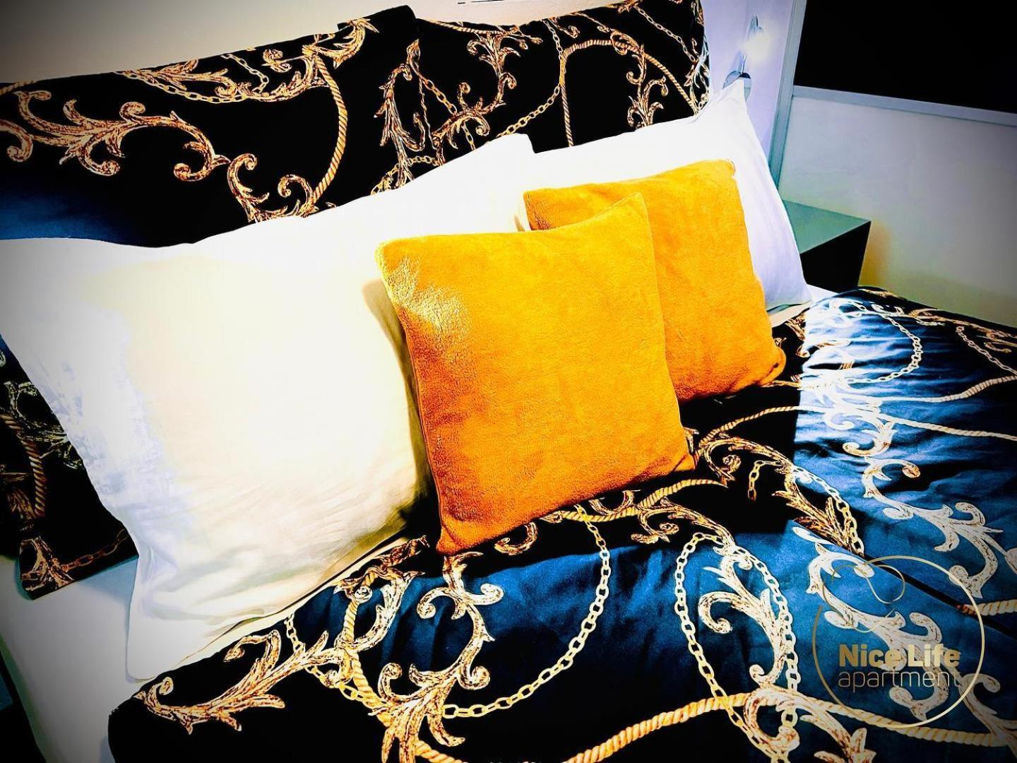 Nice Life - Luxury Apartment In The Old Town. Bratislava Dış mekan fotoğraf